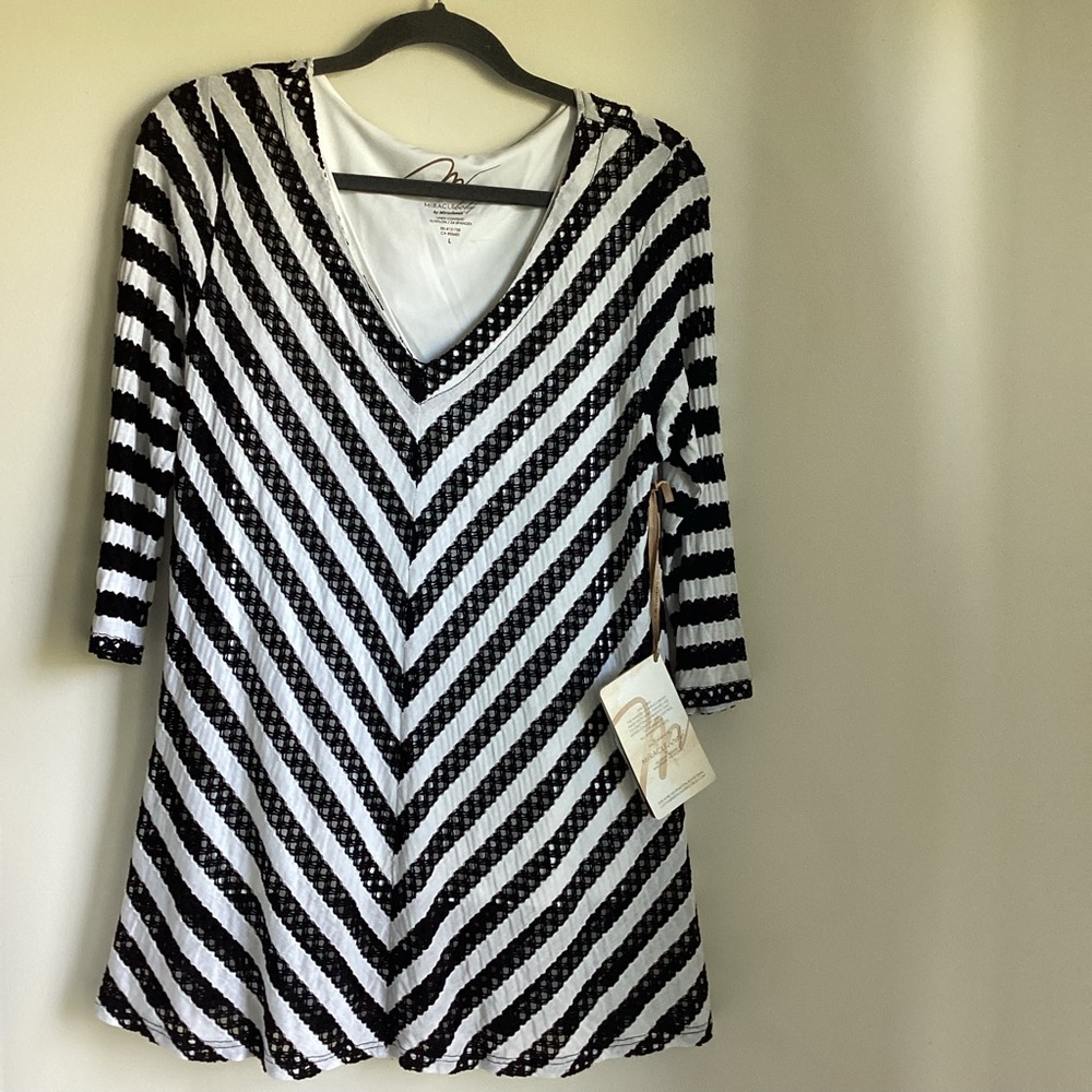 Miracle Body Miraclesuit Coverup Womens Large Black White Slimming Shapewear NWT